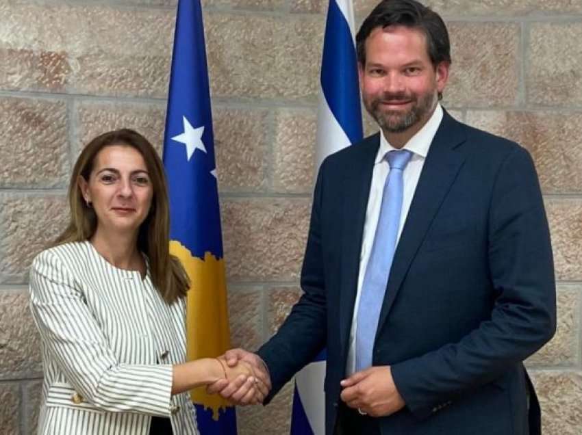 Deputeti austriak: Shtetet që nuk e kanë njohur Kosovën duhet ta ndjekin shembullin e Izraelit