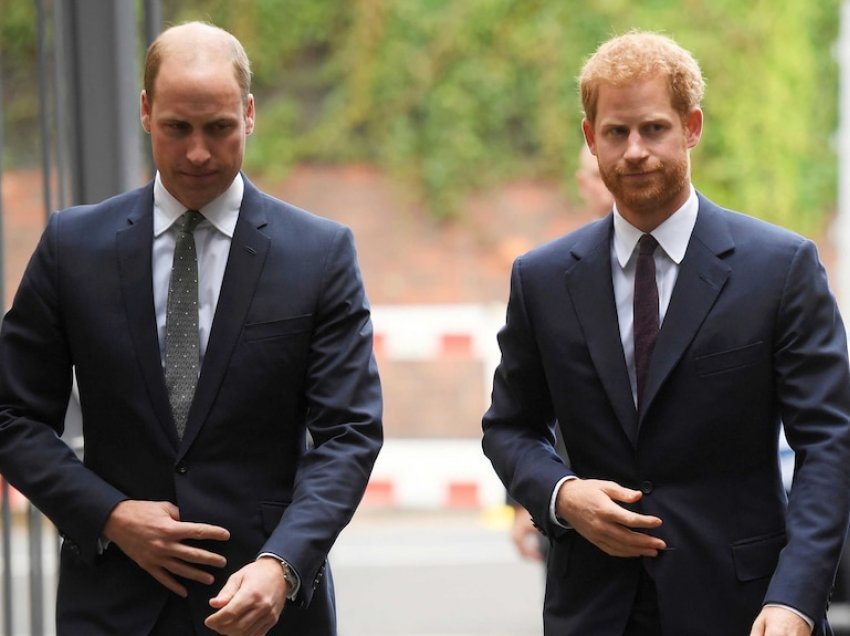 Princi William dhe Princi Harry nuk do të marrin pjesë sot në përcjelljen e mbretëreshës