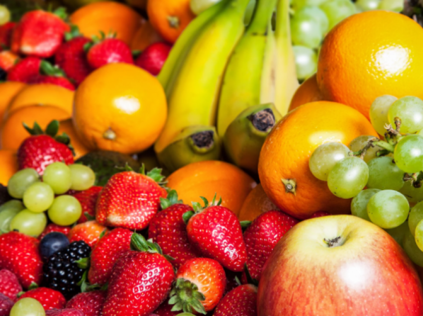 Frutat që duhet t’i konsumoni për të humbur peshë