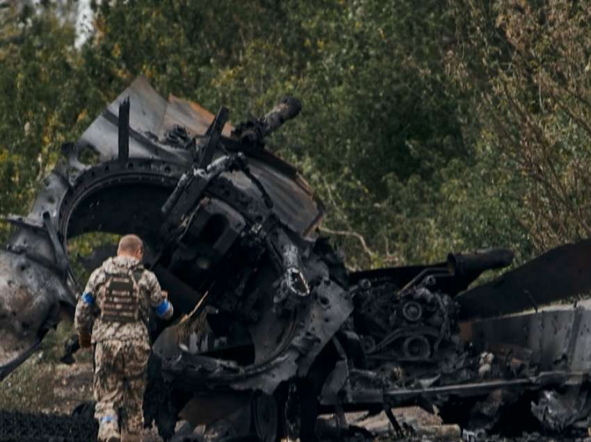 Ekspertët: Rusia në pozitë të vështirë pas ofensivës ukrainase