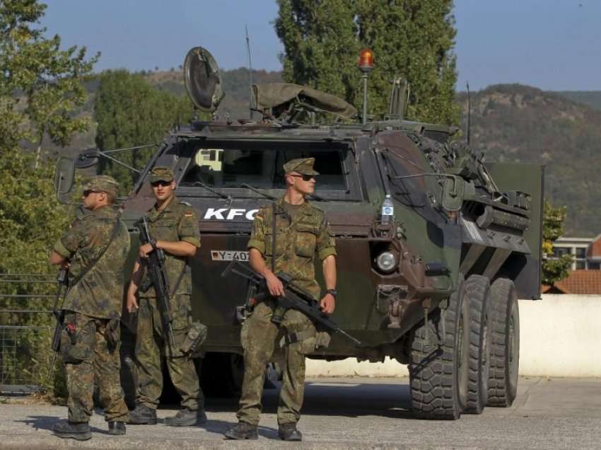 NATO sjell trupa rezervë në Kosovë