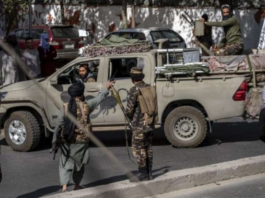 Shpërthen bomba pranë një xhamie në Kabul, të paktën shtatë të vdekur