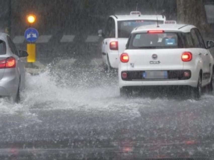 ​Shqipëri: Priten reshje intensive, mund të ketë stuhi e përmbytje