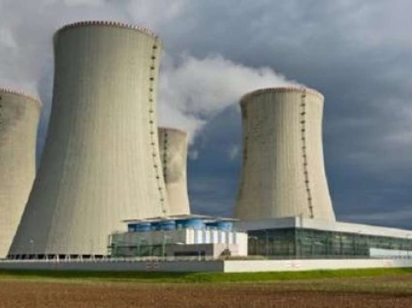 ​Habeck: Dy centrale bërthamore gjermane do të funksionojnë deri në prill