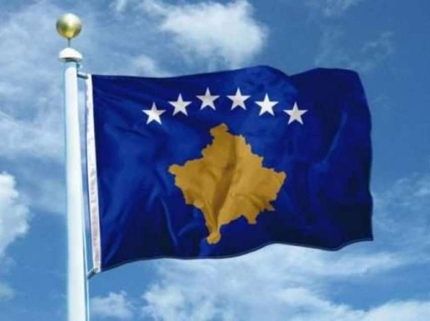 Kosovë, atdheu ynë i dashur, maskarenjtë po të vrasin çdo ditë, po ti mos u dorëzo, qëndro e fortë ashtu siç ke qëndruar ndër shekuj..!
