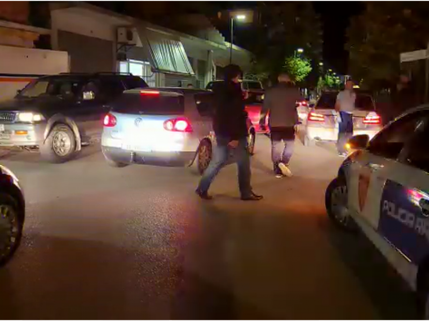 Alarm i rremë në Vlorë/ Telefonata anonime ‘ngre në këmbë’ policinë, në vendin e ngjarjes nuk gjendet asgjë