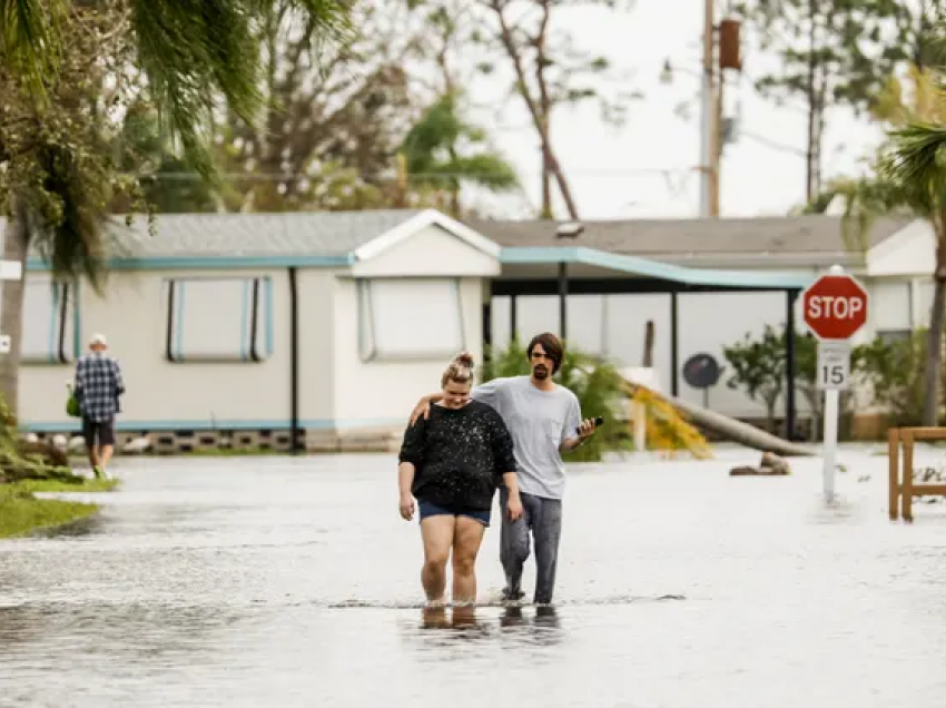 Më shumë se 700 shpëtime në Florida ndërsa 'stuhia historike' shkon drejt Karolinës së Jugut