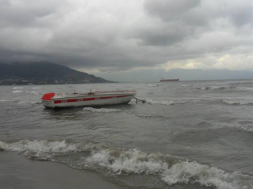 Dallgë mbytëse në Vlorë, Kapiteneria merr vendimin e minutës së fundit për lundrimin në det