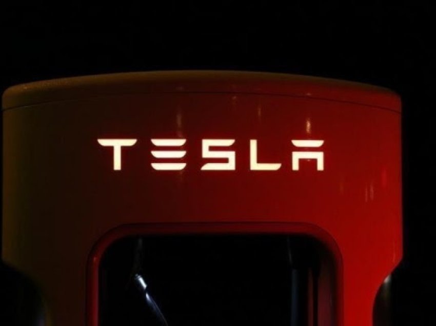 ​Tesla për të tretën herë këtë vit ul çmimin e makinës në SHBA