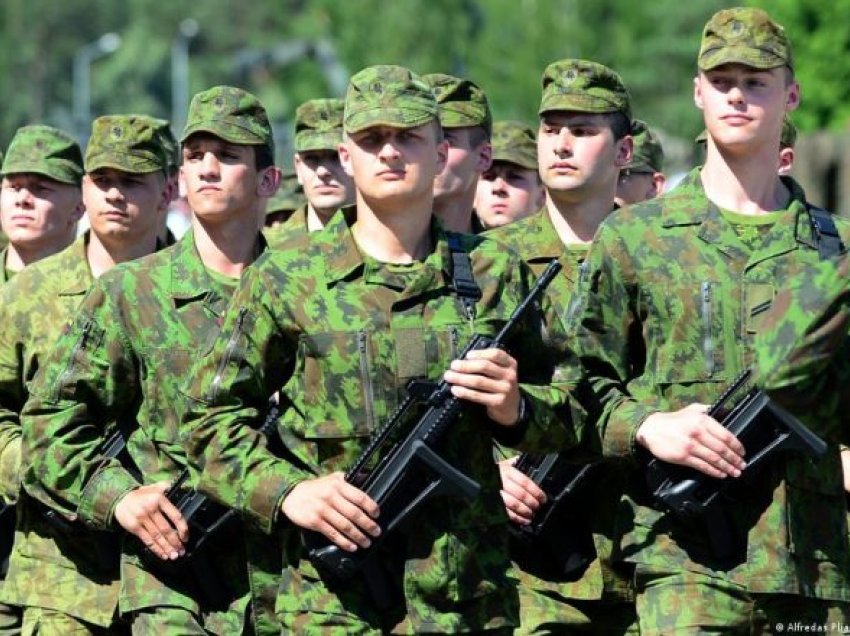 Shërbim i detyrueshëm ushtarak/ Letonia merr vendimin pas luftës së Rusisë në Ukrainë