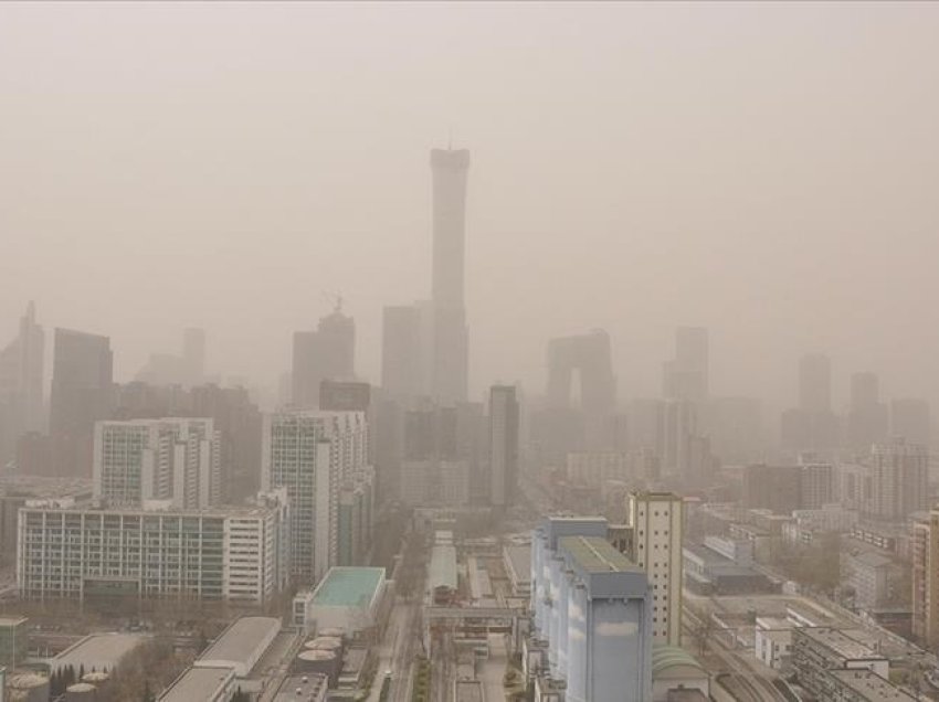Stuhia e rërës në Kinë prek rreth 409 milionë njerëz