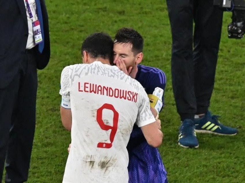 Lewandowski e zbulon nëse dëshiron të luaj përkrah Messit