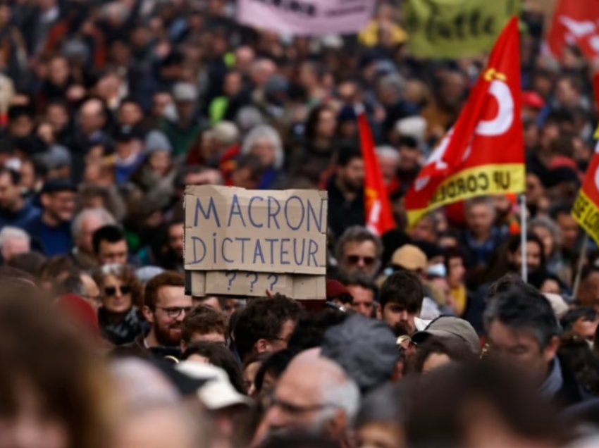 Qindra mijëra njerëz protestojnë në Francë kundër reformës në pensione