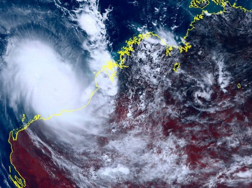 Ngrihet alarmi/ Stuhia më e fuqishme në më shumë se një dekadë, ky shtet përgatitet për ciklonin Isla