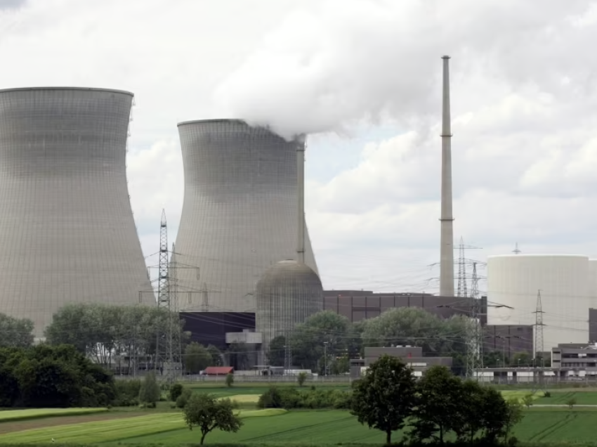 Gjermanët të ndarë për mbylljen e tre reaktorëve të fundit bërthamorë