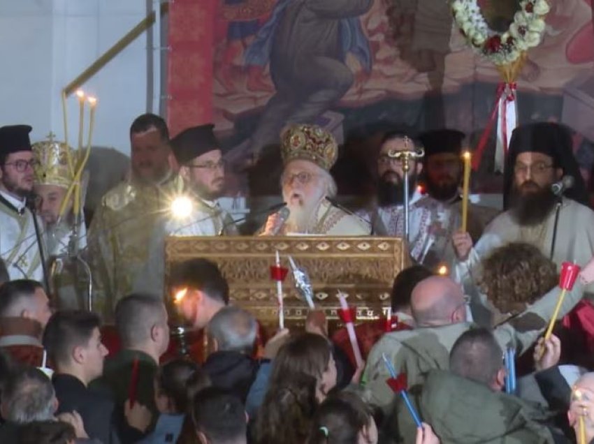 VOA/ Shqipëri, festohen Pashkët ortodokse me mesazhe paqeje dhe shprese