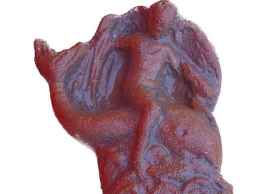 Figura e zotit grek të dashurisë hipur mbi një delfin u gjet në qytetin antik italian