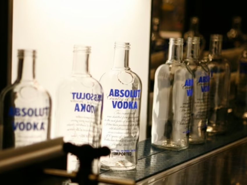 Absolut Vodka ndal eksportet në Rusi pas kritikave në shtëpi