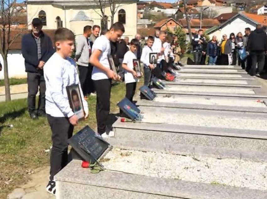 ​Përkujtohen dëshmorët dhe martirët në Prishtinë