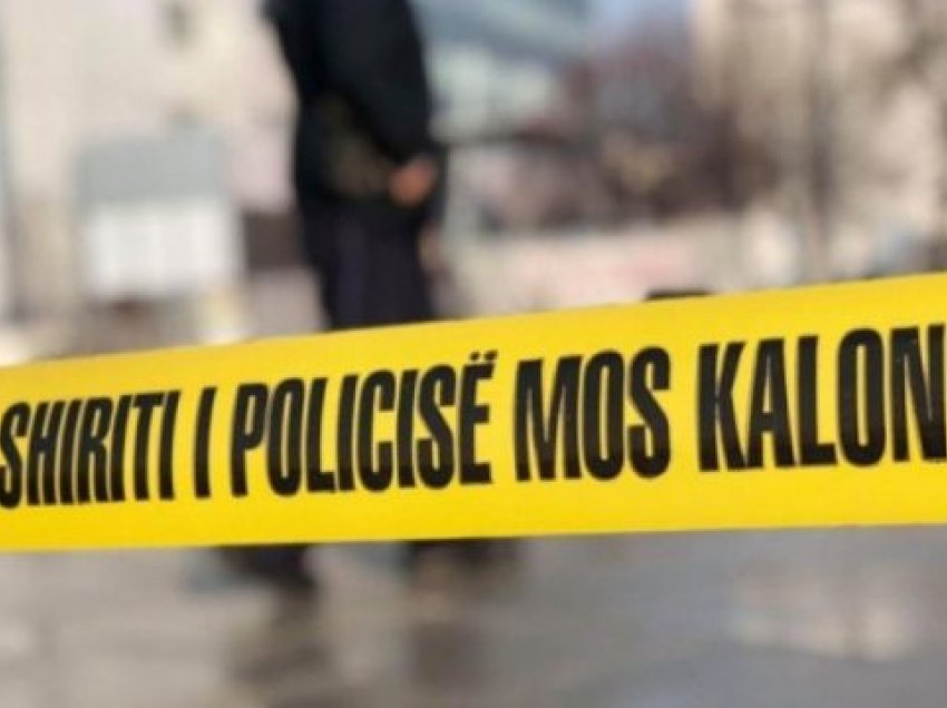 Vdes një grua në Mitrovicë pasi ra në një pus