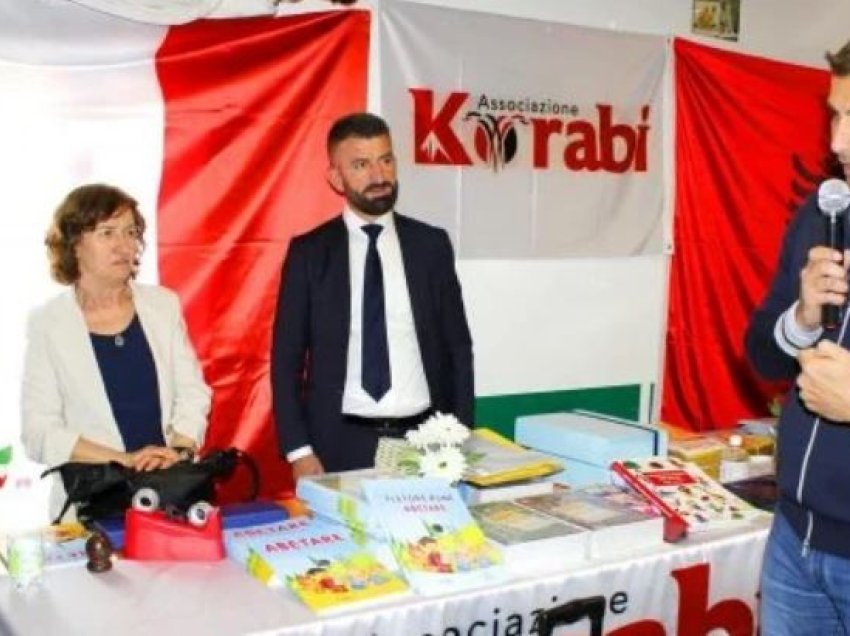 Cana mysafir në hapjen e shkollës fillore shqipe në Itali
