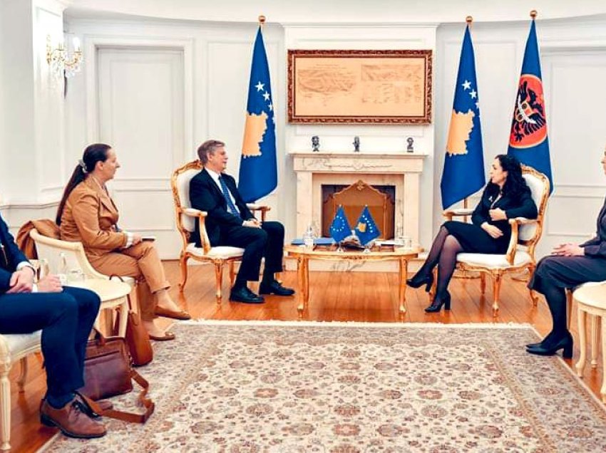 Presidentja Osmani takon shefin e EULEX-it, flasin për sundimin e ligjit
