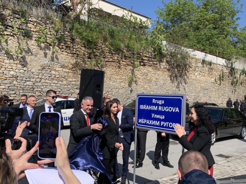 Inaugurohet rruga “Ibrahim Rugova” në Shkup, Osmani: Çairi do të jetë përjetë i nderuar