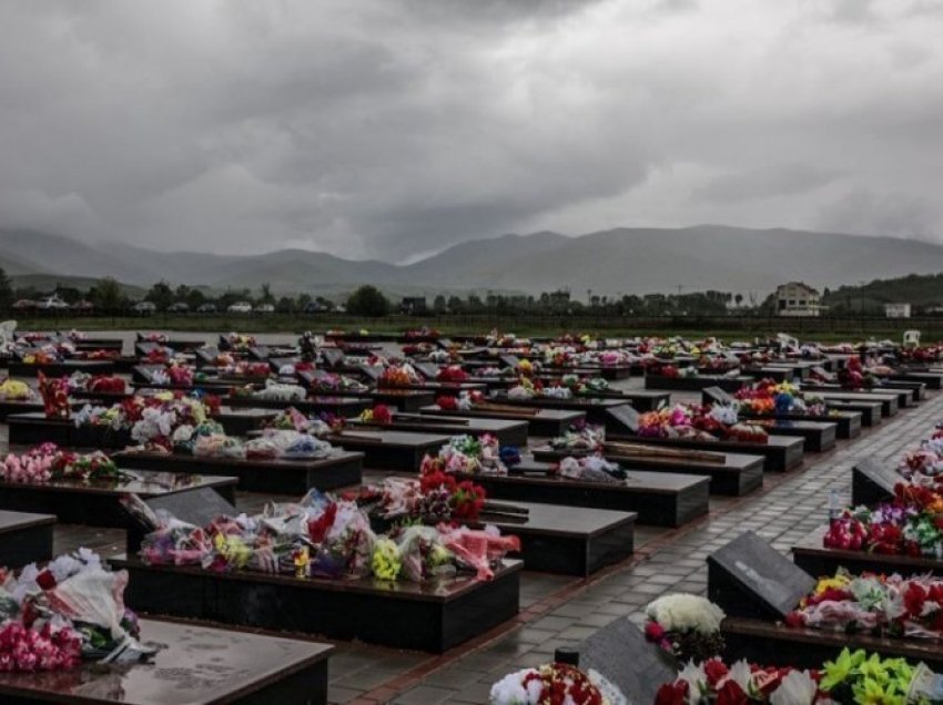 I vranë e zhdukën 376 civilë shqiptarë, masakra gjenocidale e Mejës