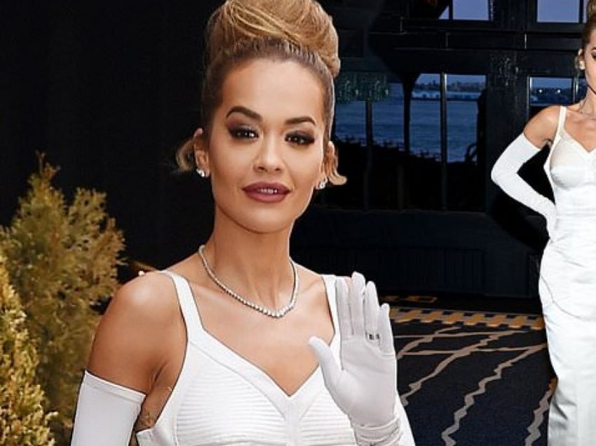 Rita Ora shkëlqen me fustanin e bardhë në The Prince’s Trust Global Gala 2023