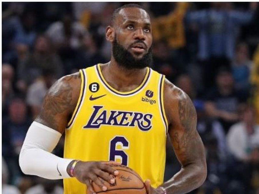 La Lakers “shkatërrojnë” Grizzlies dhe prekin gjysmëfinalen