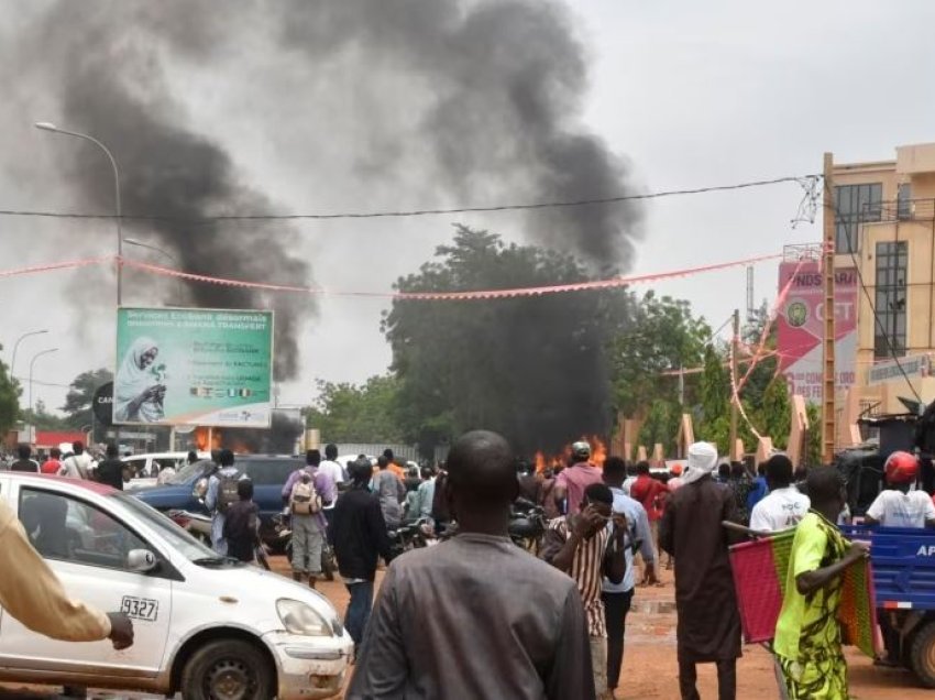 SHBA-ja evakuon pjesërisht ambasadën në Niger