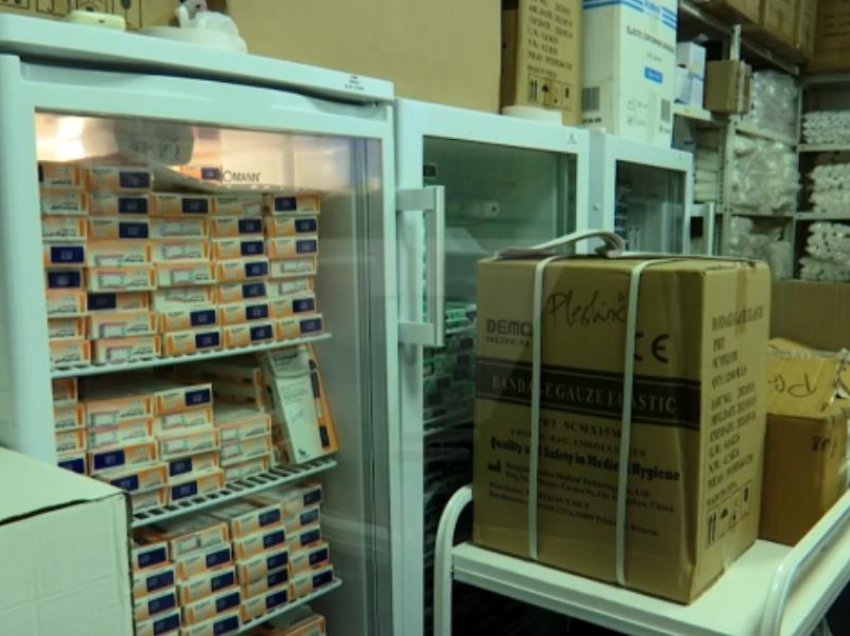 Furnizimi me barna esenciale i pamjaftueshëm për pacientët në Ferizaj