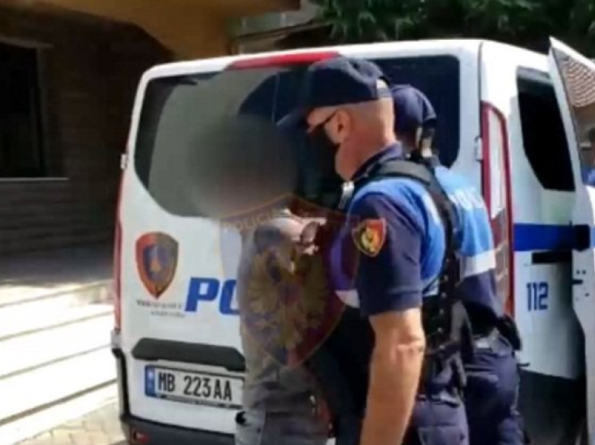 Goditën me sende të forta të riun, dy të arrestuar në Vlorë