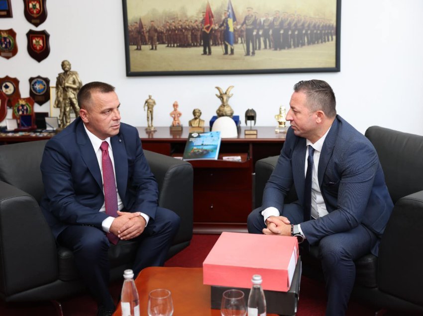 Ministri Maqedonci: Synim mbetet forcimi i FSK-së dhe anëtarësimi në NATO