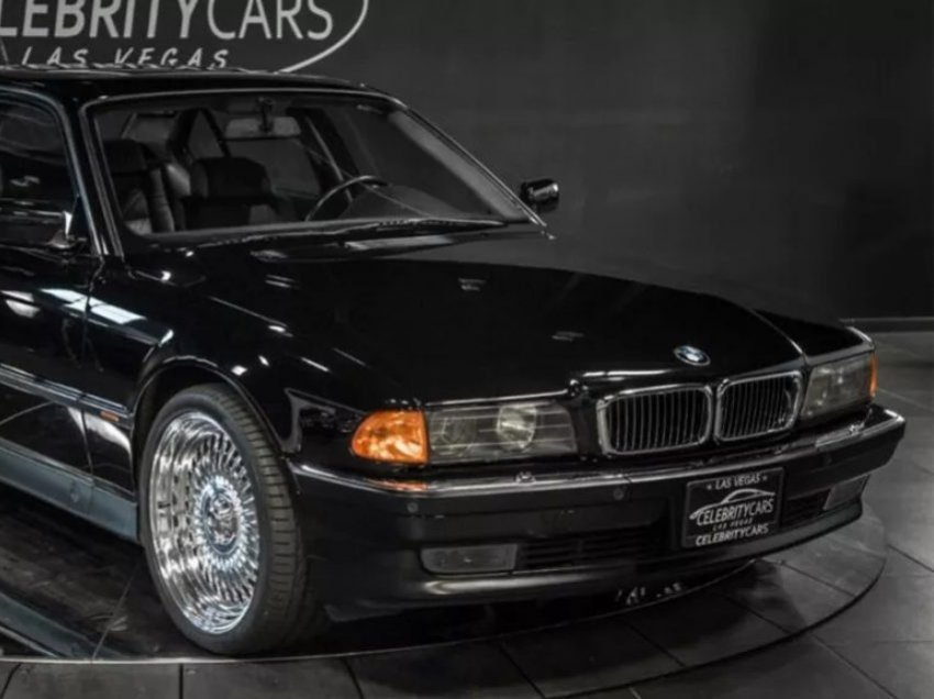 Del në ankand BMW 7-Series e vitit 1996, vetura në të cilën u vra Tupac Shakur