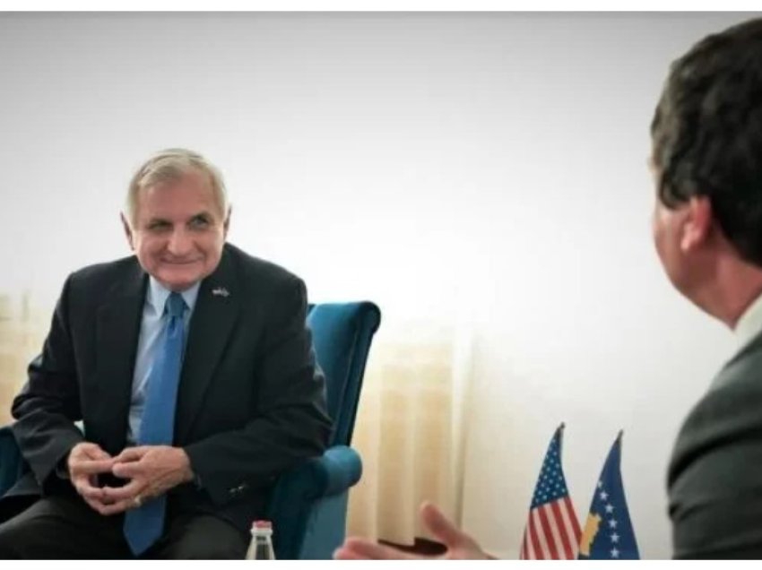 Vizita e senatorit amerikan në Kosovë, çka u tha pas takimeve me krerët e shtetit