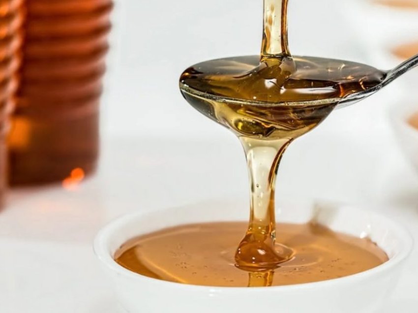 Pesë anët pozitive të konsumit të përditshëm të mjaltit