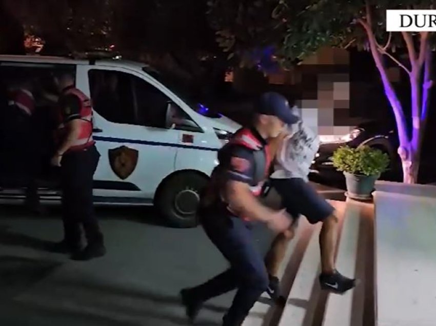 Kishin përshtatur një agjenci sigurimesh për të shitur kanabis, tre të arrestuar në Durrës