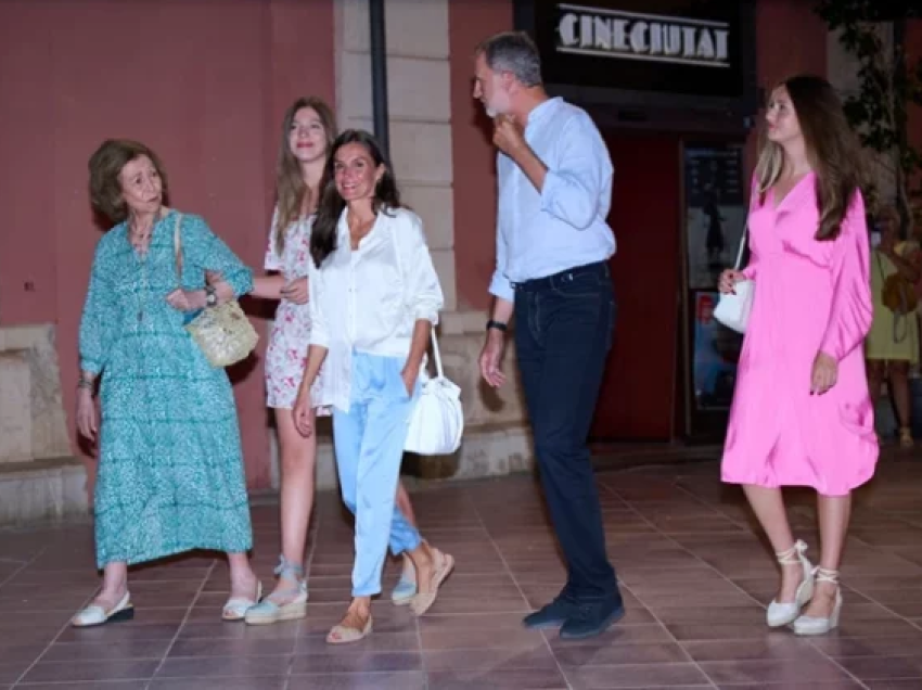 Familja mbretërore e Spanjës shkojnë së bashku në kinema për të parë filmin ‘Barbie’