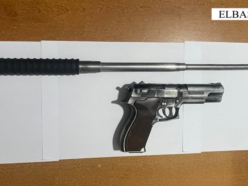 Me pistoletë lodër e shkop metalik kërcënuan një 38-vjeçar, telashe për 3 të rinj në Elbasan