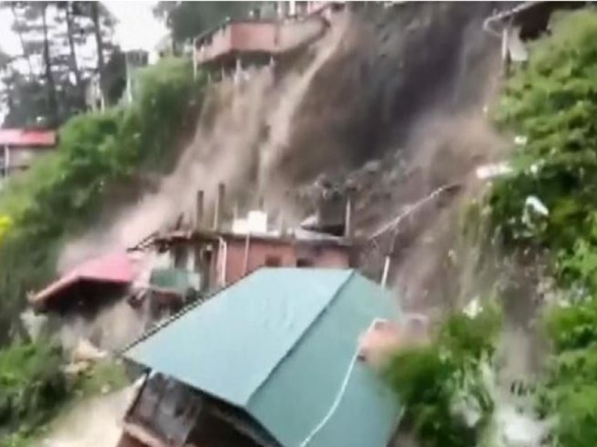 72 të vdekur nga përmbytjet dhe rrëshqitjet e dheut në rajonin e Himalajeve në Indi