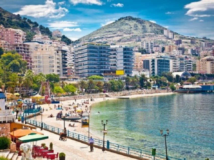 Në Shqipëri numri i turistëve rritet për 76 %, kryesojnë italianët dhe polakët