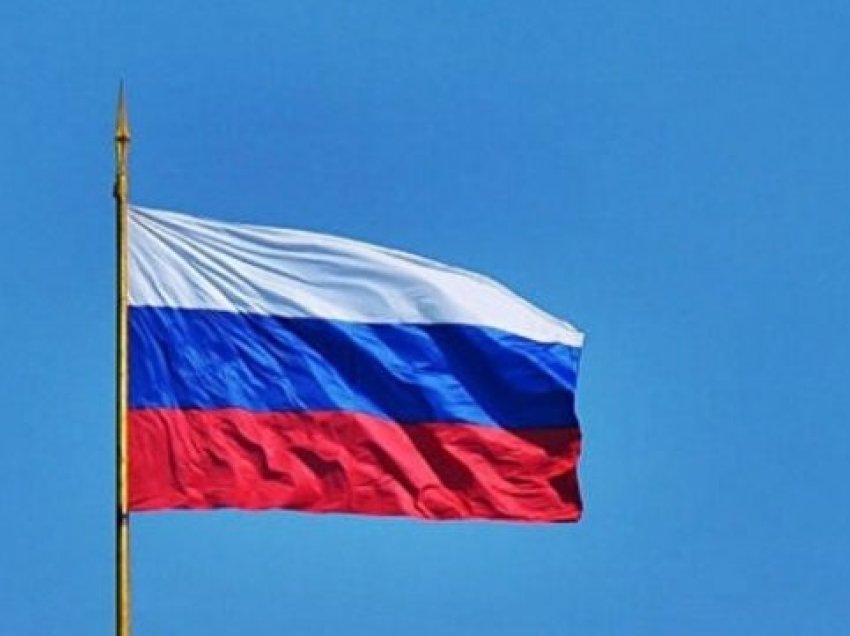Rusia ndalon hyrjen në vend për 54 shtetasit britanikë