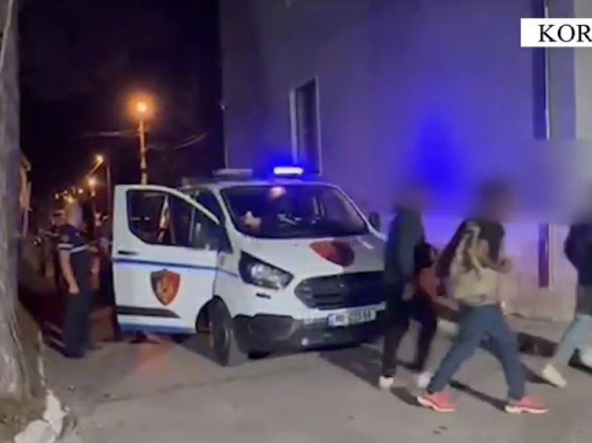 S’iu bind urdhrit të policisë për të ndaluar automjetin me 15 emigrantë, pranga shoferit në Korçë