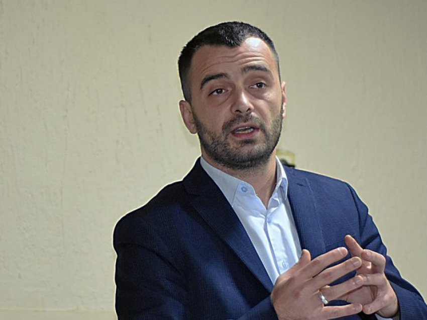 Deputeti i LVV-së për kryeprokurorin e Speciales: Po thotë “këtë javë arrestohet ministrja”