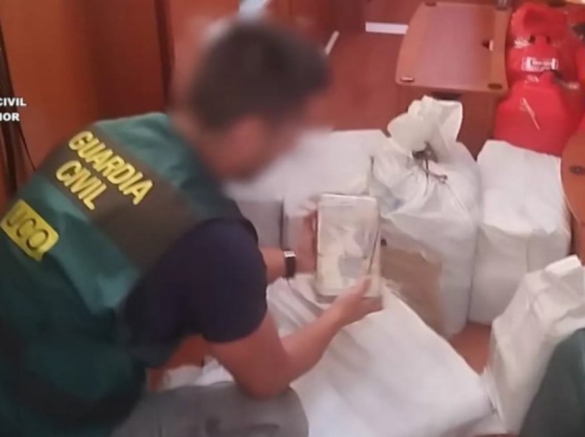 Kapen 700 kilogramë kokainë në Spanjë – arrestohet një serb dhe një kroat