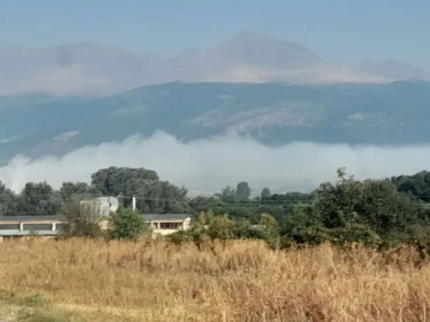 Pronari i deponisë në rajonin e Tetovës kërcënon dhe shanë ekipet e mediave, nuk i lejon të xhirojnë