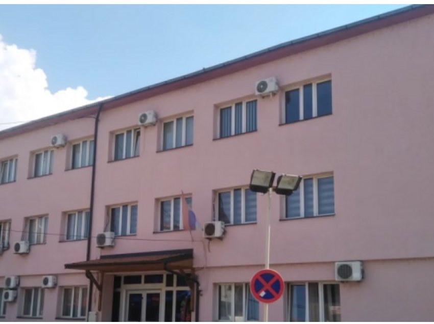 Ambasada franceze kundër urdhrit të Erden Atiq për ndërtesën në veri, shpërndan deklaratën e Stanos