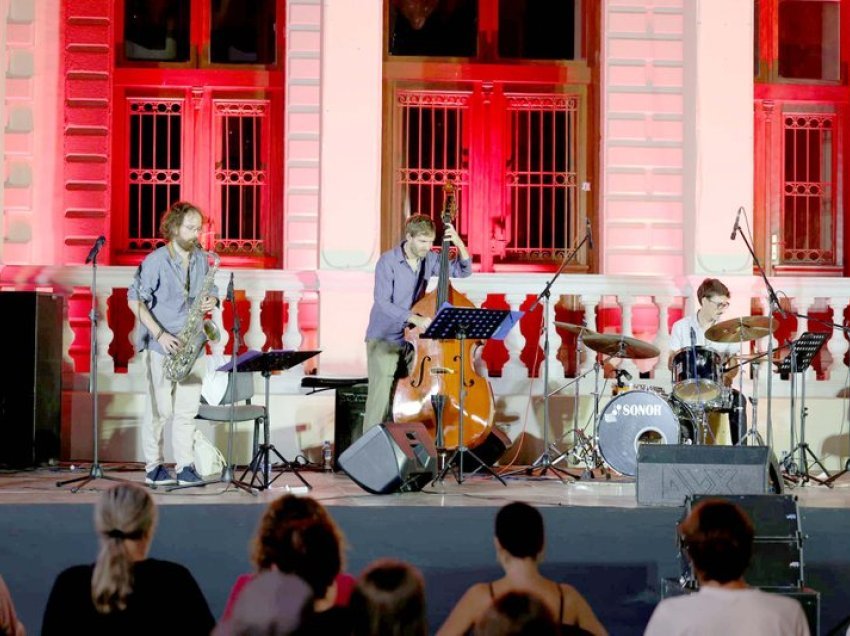 Artistë shqiptarë dhe të huaj në koncertet e “Shkodra Jazz Festival”