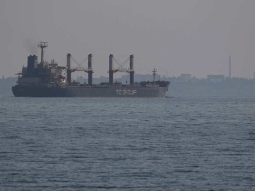 Anija e dytë që nga prishja e marrëveshjes së grurit largohet nga Odesa